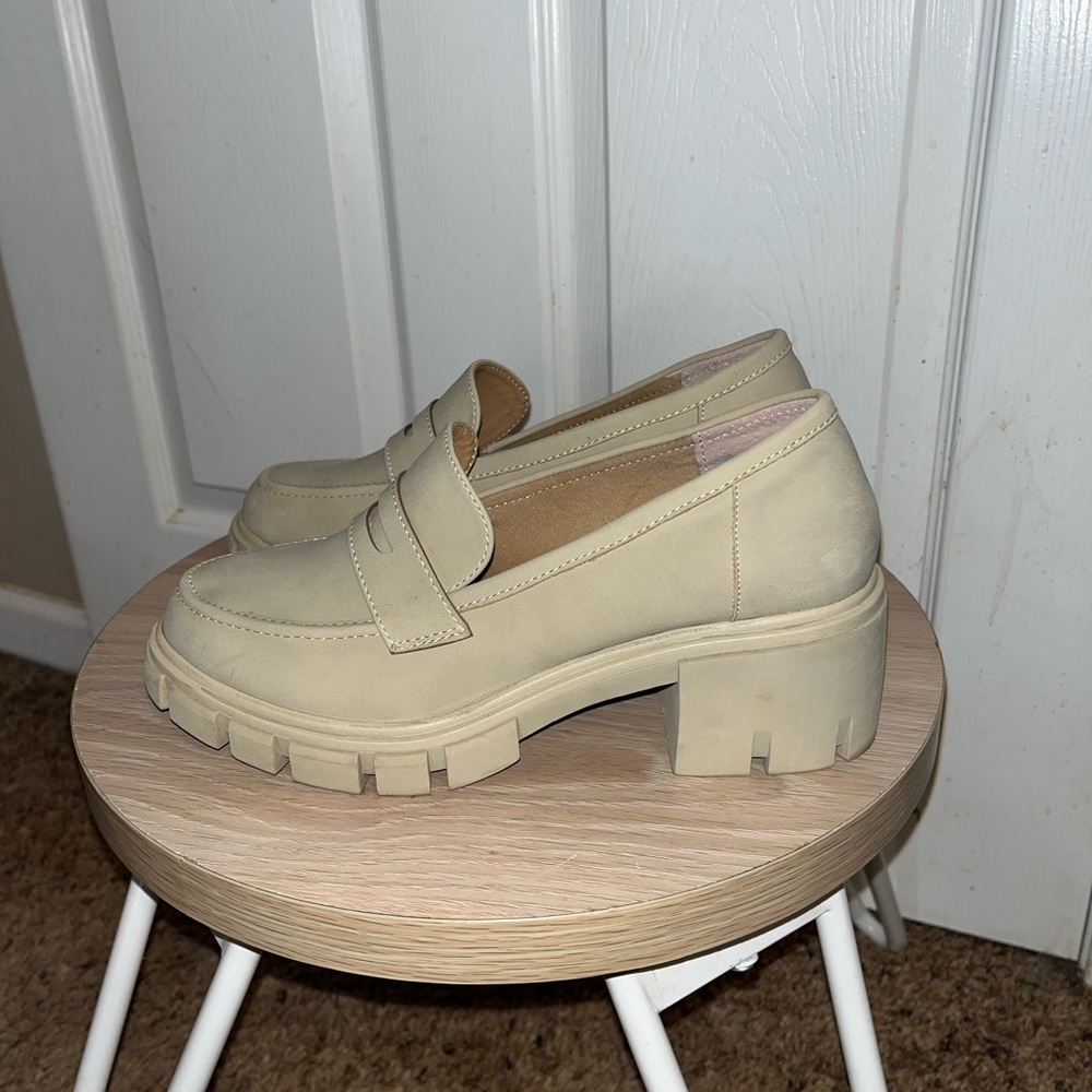 Sincerely Jules Cream Clogs - Picture 4 of 7